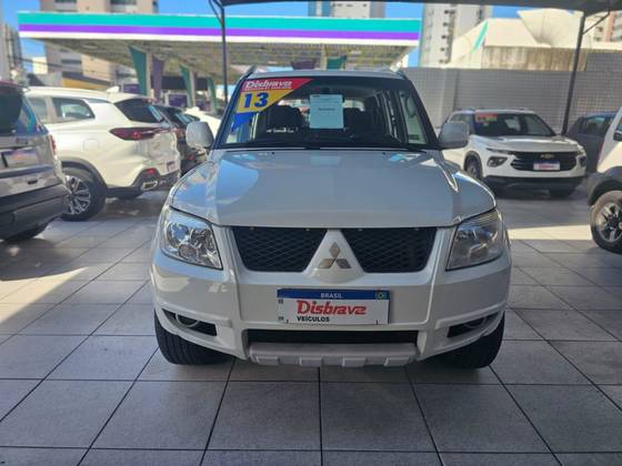MITSUBISHI PAJERO TR4 2.0 4X2 16V 140CV FLEX 4P AUTOMÁTICO MITSUBISHI PAJERO TR4 2.0 4X2 16V 140CV FLEX 4P AUTOMÁTICO